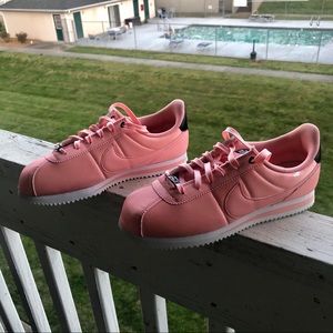 NIKE CORTEZ -Valentines Day